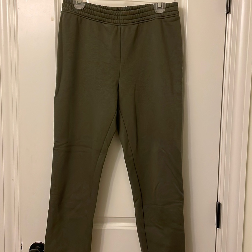 Never worn Banana Republic sweatpants